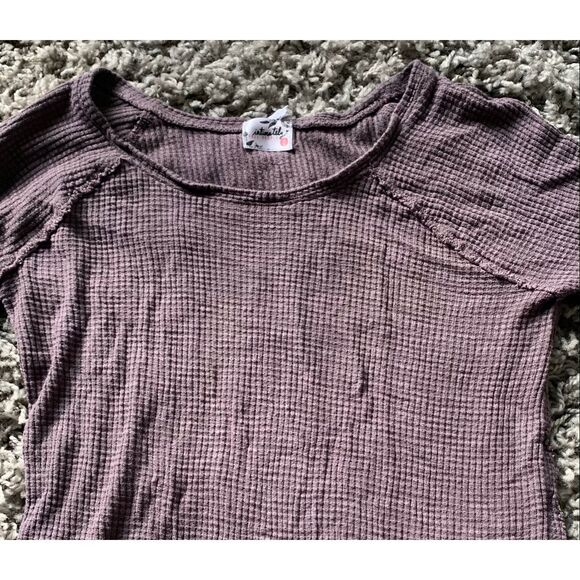 Free People Intimately gray BOHO THERMAL Waffle Weave SHIRT Top sz M - Picture 5 of 6